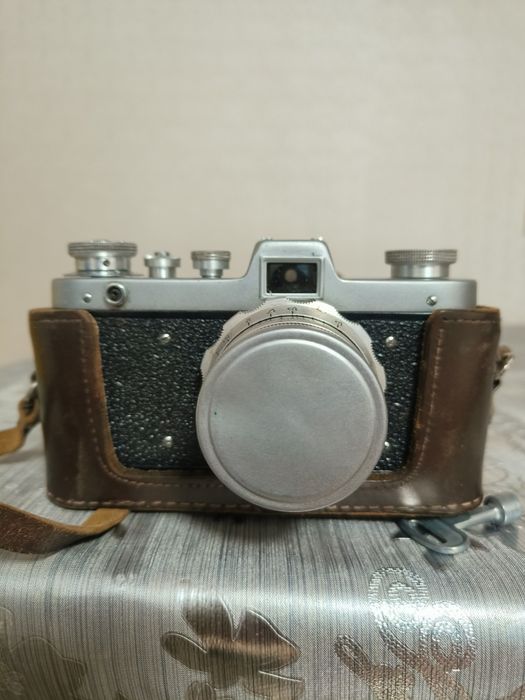 Продам фотоапарат "Заря"