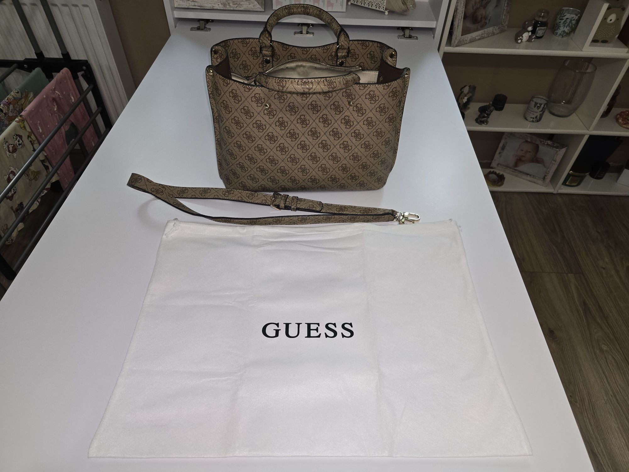 Guess torebka Meridian oryginalna