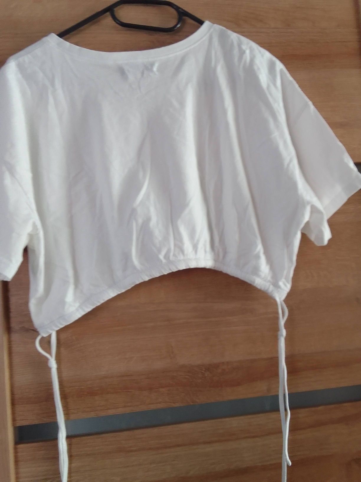 Bluzeczka Crop top biały M