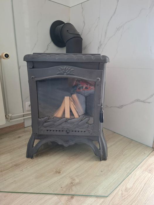 Piecyk żeliwny koza wraz z kominem