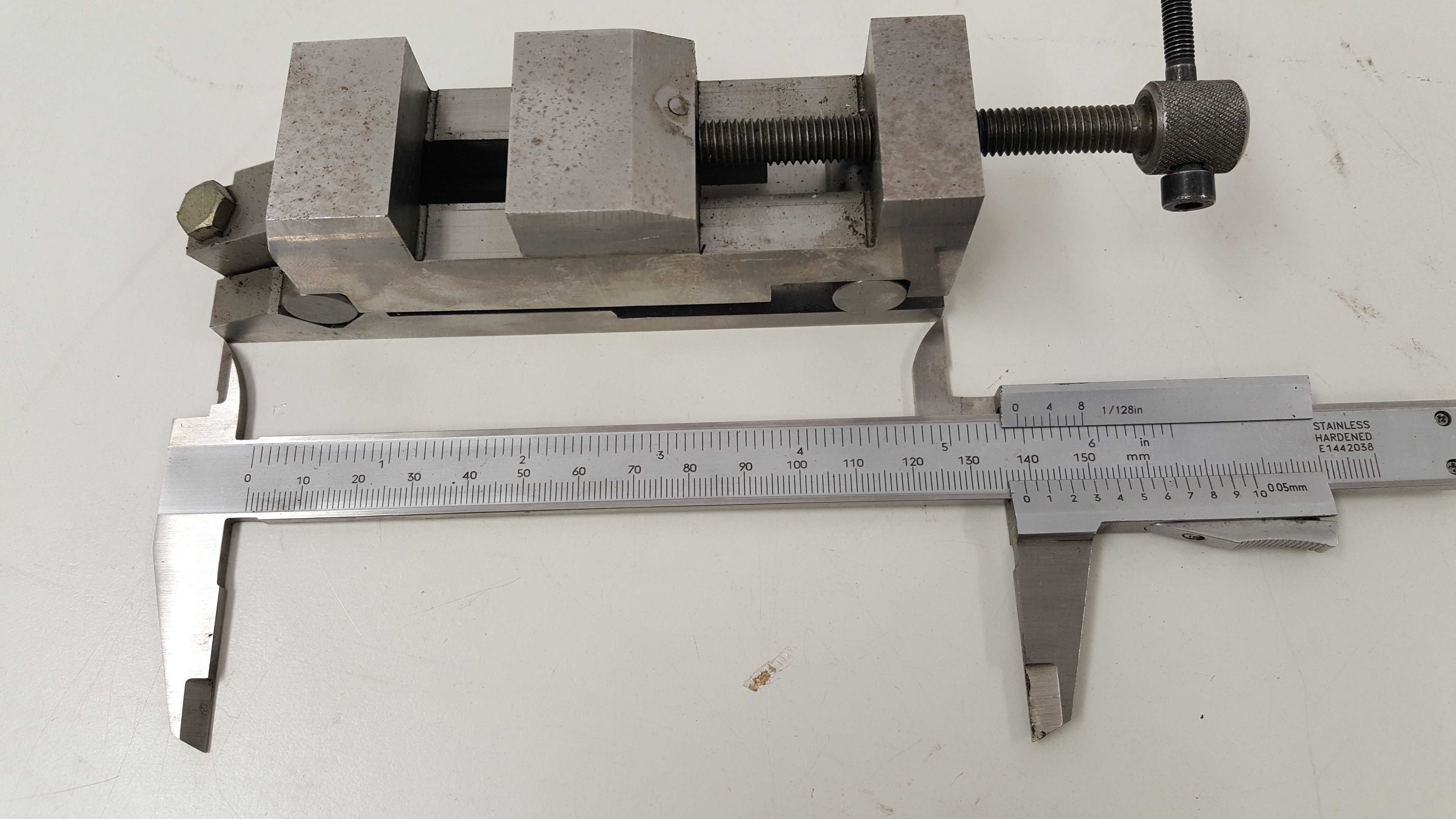 Imadło sinusowe kątowe precyzyjne 34x47 mm  uchylne