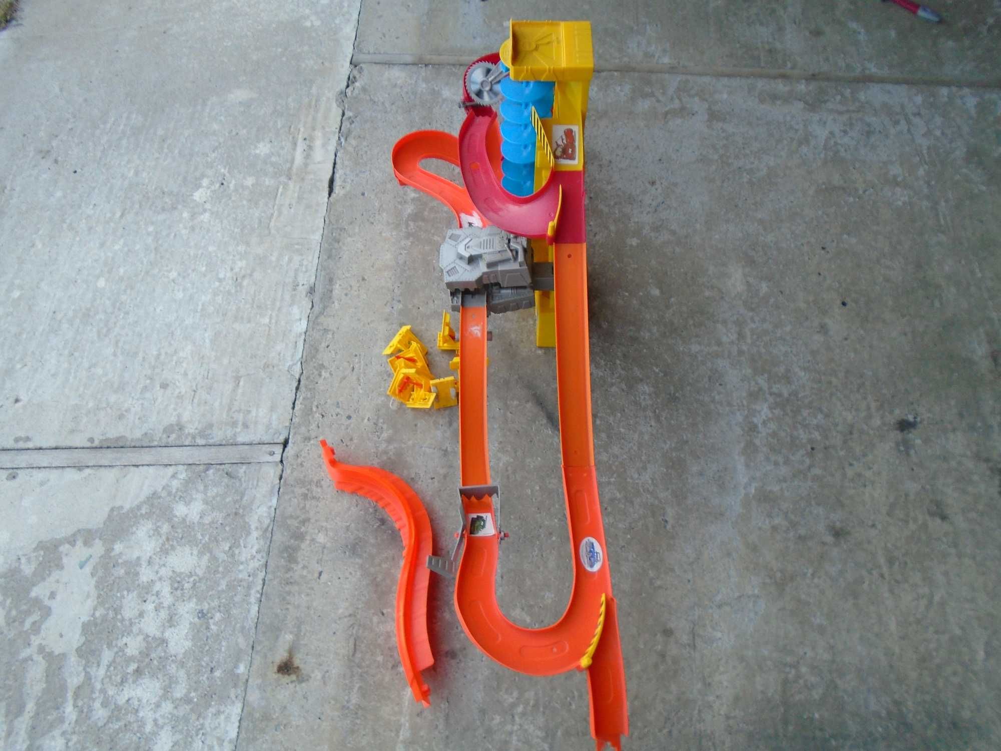 Hot Wheels Wall Track Power Tower  Tor Ścianowiec