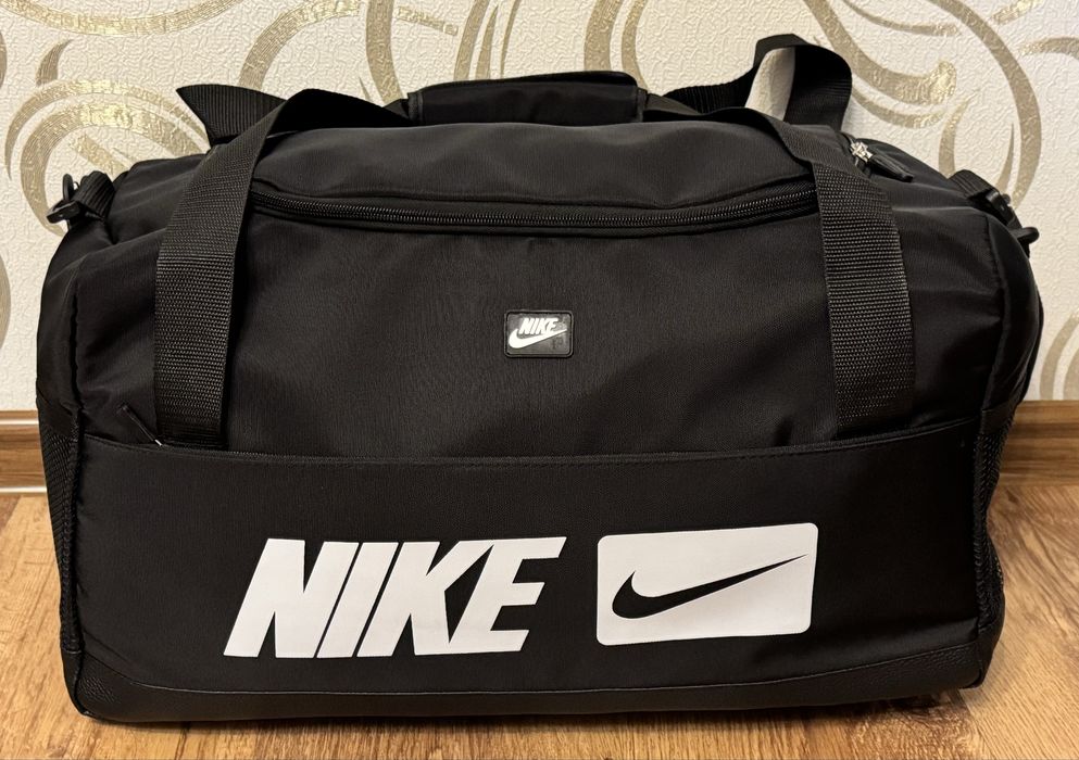 Сумка спортивна Nike