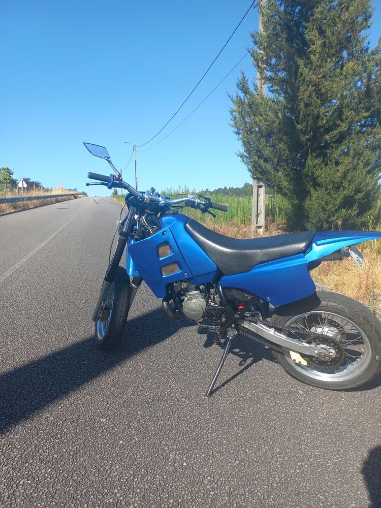 Suzuki ts125r supermotard