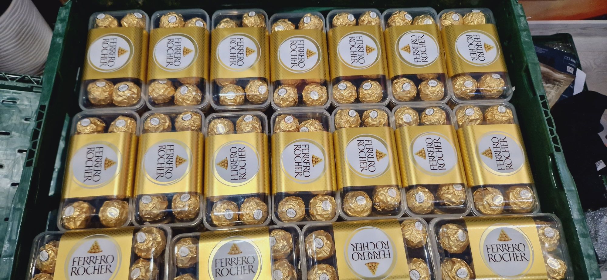 Конфеты,  цекурки ФЕРРЕРО РОШЕ, Ferrero rocher якість та смак люкс.