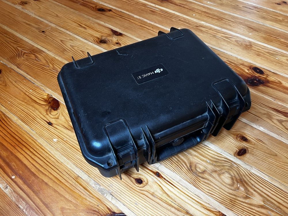 Продам DJI Mavic 3