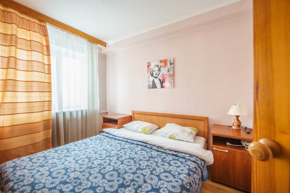 Квартира в центрі Києва вул.Бульвар Лесі Українки 2.