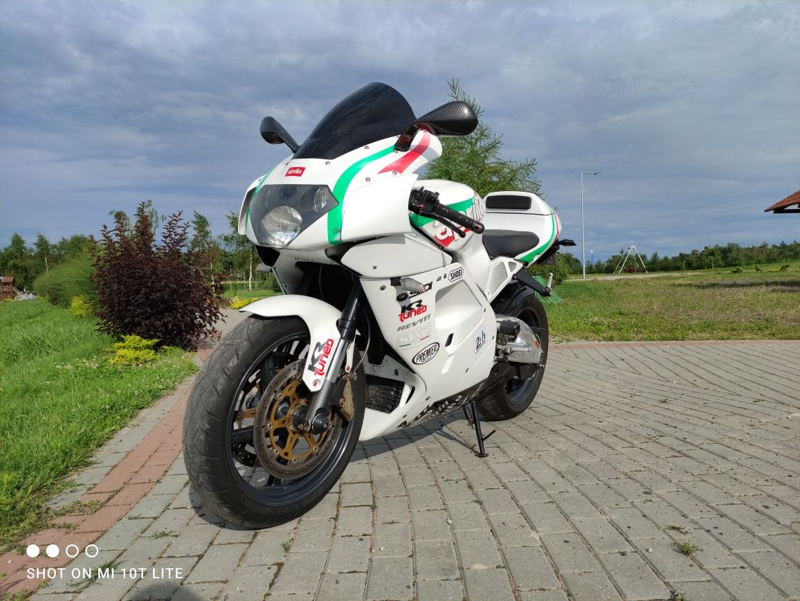 Aprillia RSV 1000 Mile