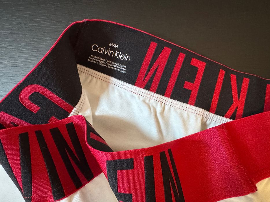 Bokserki obcisłe Calvin Klein białe rozmiar M niski stan