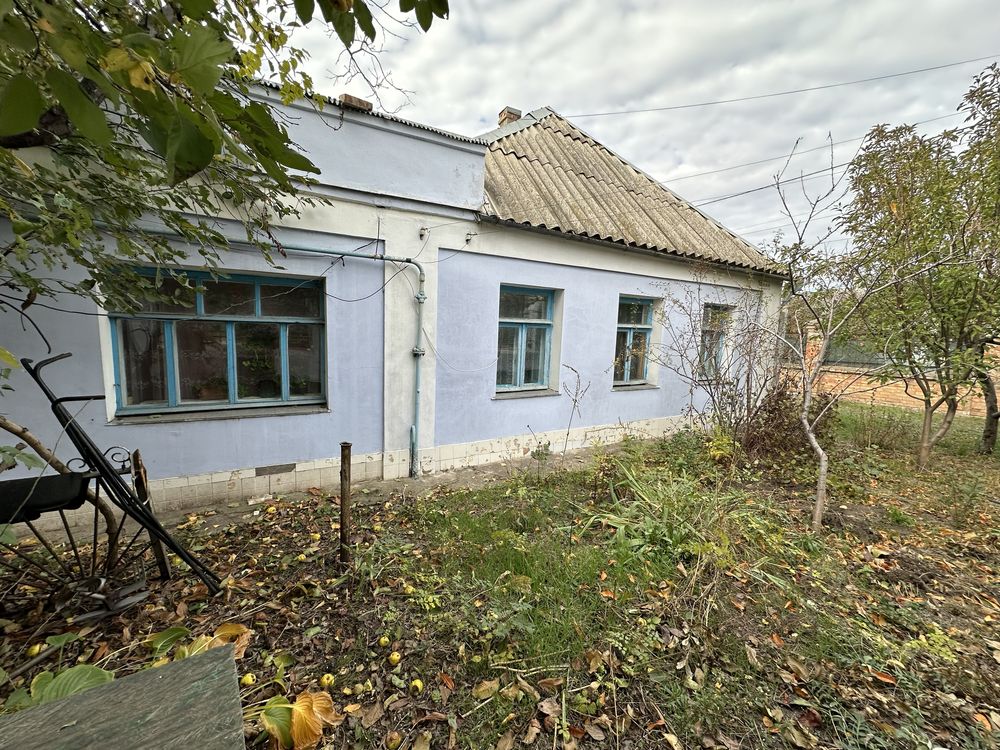 Продаю будинок с земельною ділянкою рівноі форми Херсонське шосе