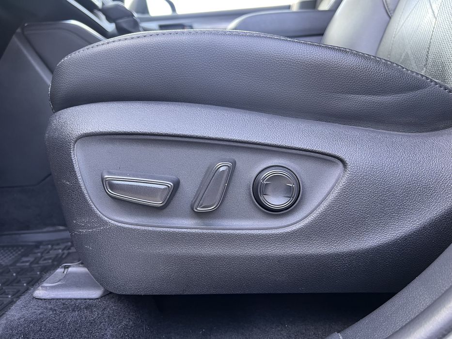 Toyota Highlander Hybrid 2021 | Офіційний |Чорний 47 пробіг. 1 власник