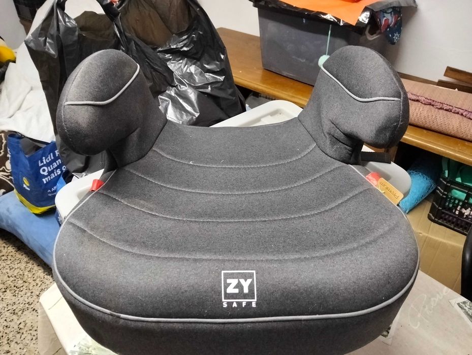 Cadeiras e banco auto