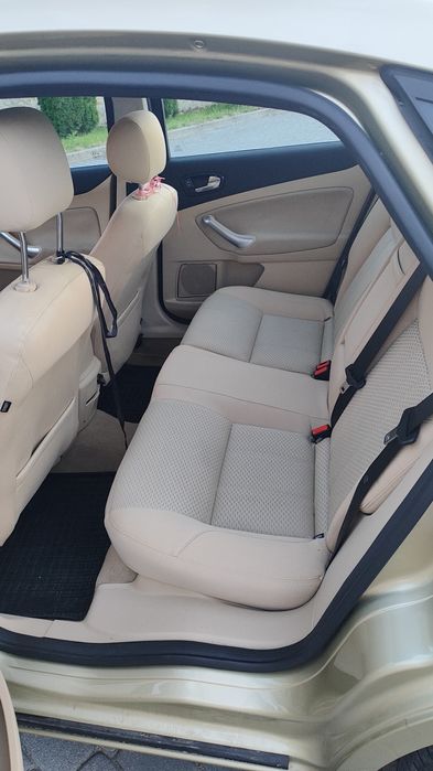 Sprzedam forda mondeo mk4 Ghia