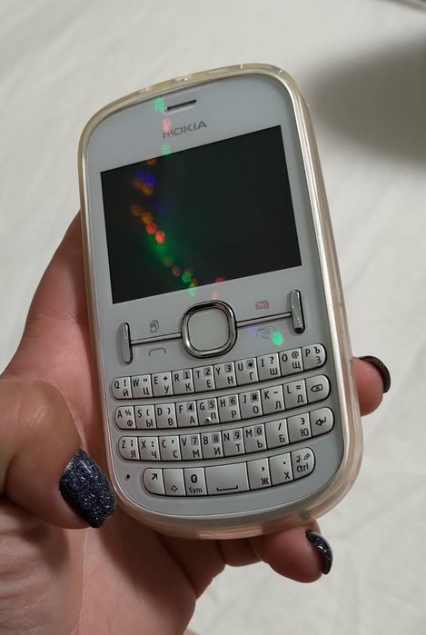 Nokia Asha 200 ретро який хотів кожен