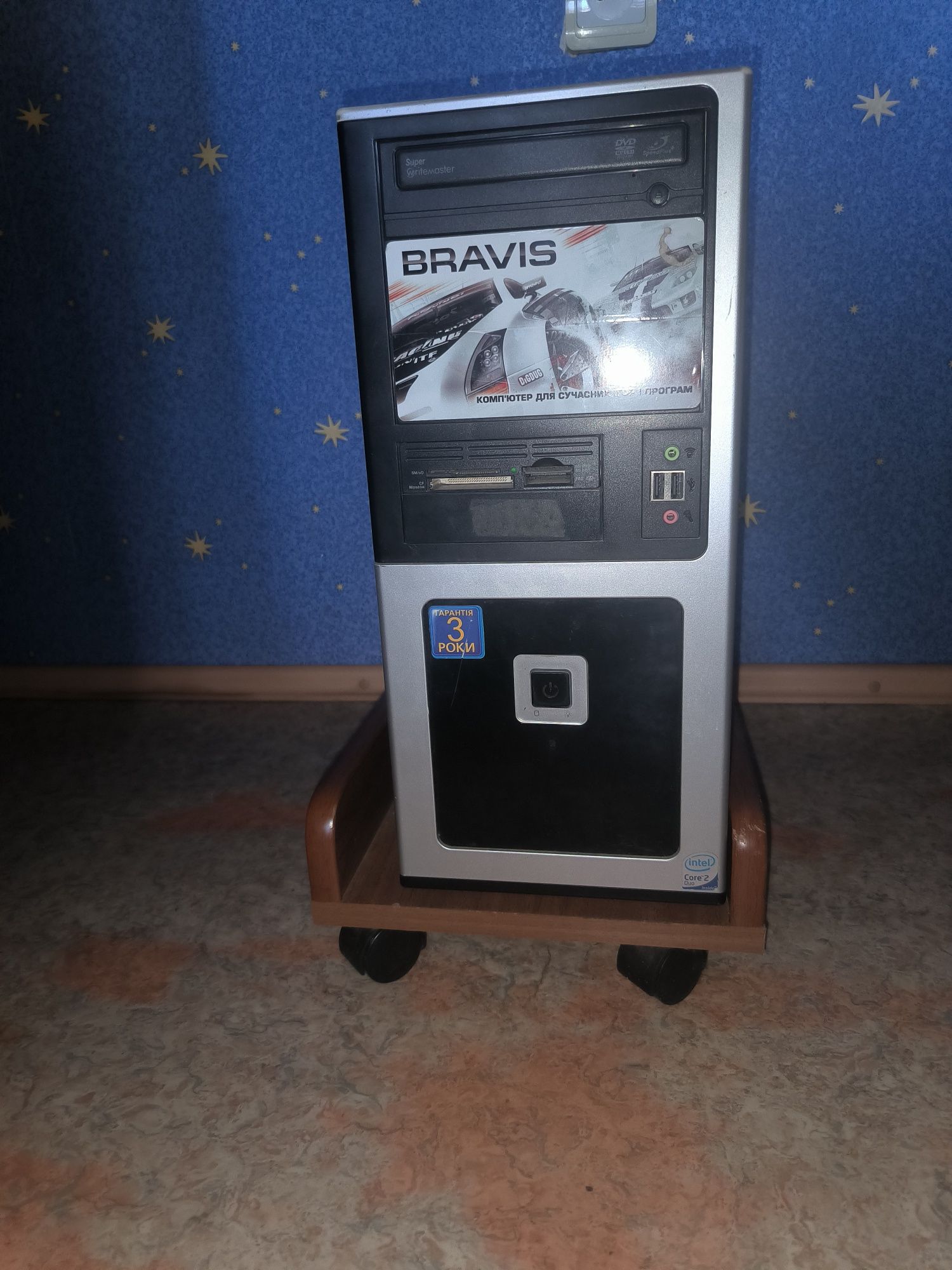 Продам ПК включается