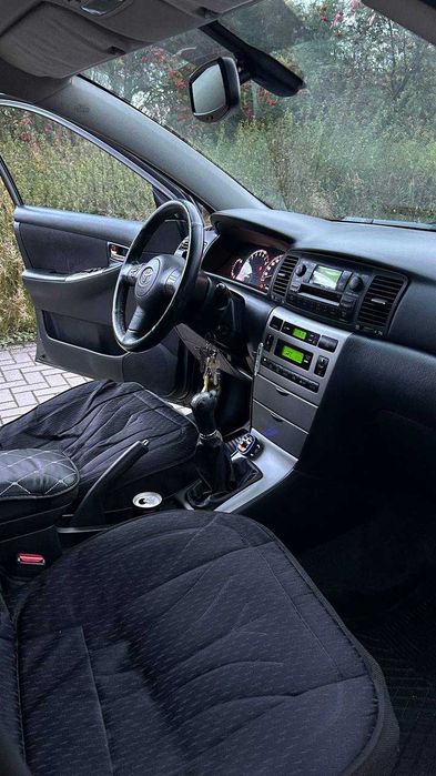Toyota corolla 2004