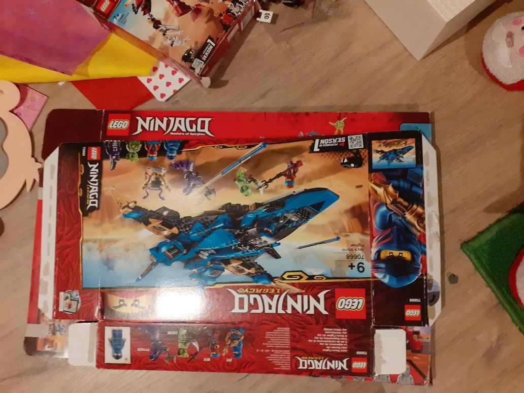 Lego ninjago 70668 burzowy myśliwiec Jaya