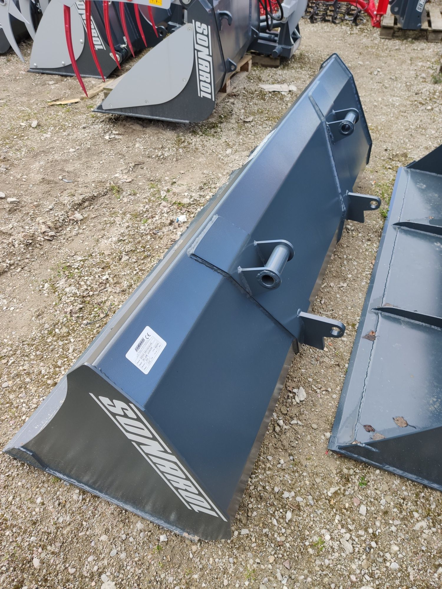 Łyżka do 2,2m OD RĘKI z mocowaniem Mailleux MX - Sonarol