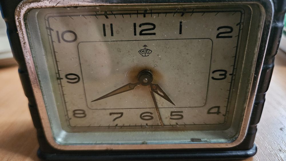 Stare budziki UMF Ruhla i THIEL