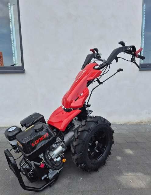 Traktor jednoosiowy 15KMciągnik funkcyjny dzik mocny Taniej nie będzie