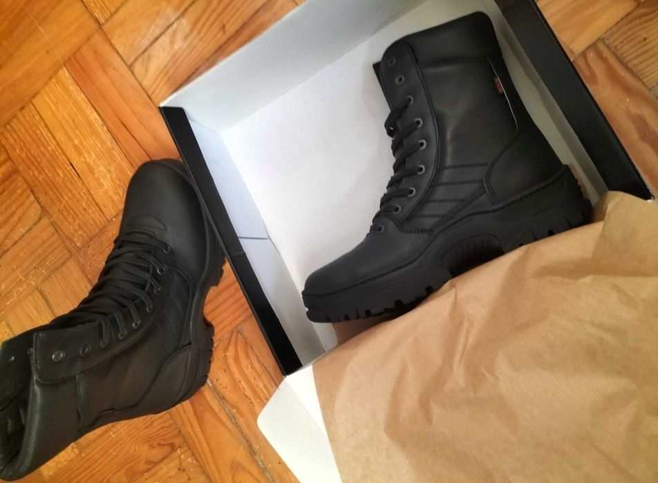 Botas KNM Ranger, com fecho lateral