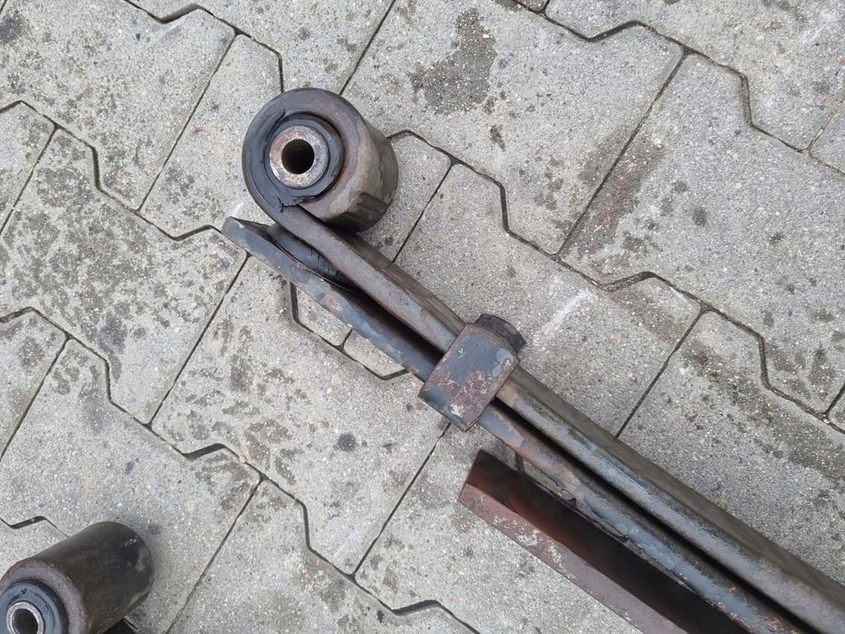 Resor przód 3-PIÓROWY Renault Midlum Dxi Volvo FL R22,5