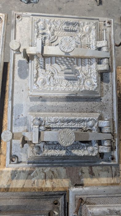 Drzwi żeliwne stare do pieca kaflowego