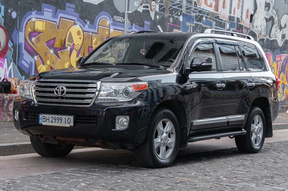 Toyota Land Cruiser 200 рестайлінг