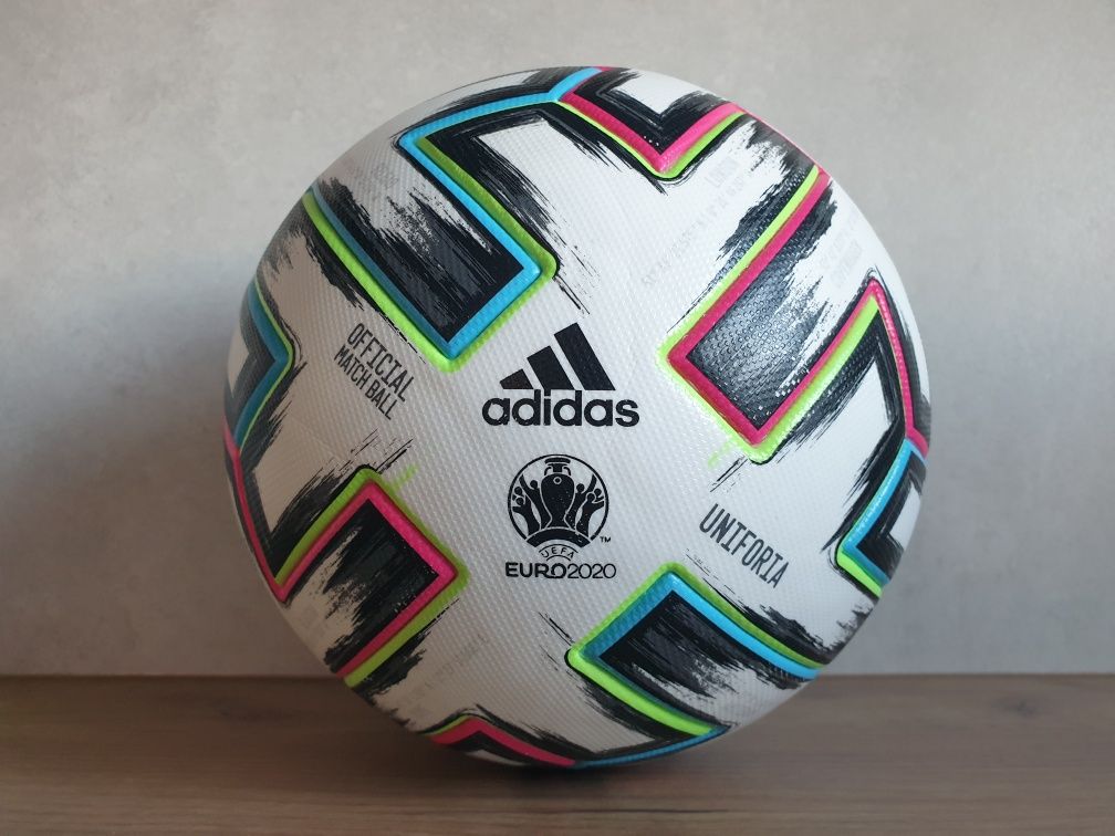 Oficjalna piłka meczowa adidas OMB Uniforia euro 2020