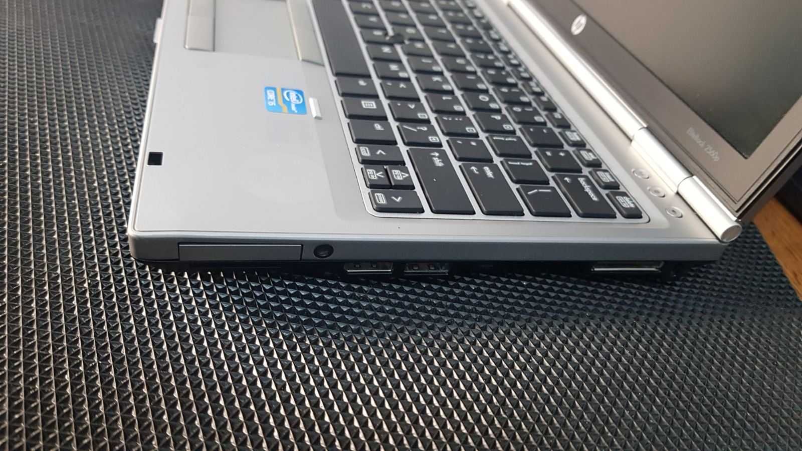 12,5 дюймовий ноутбук  HP EliteBook 2560p  є 4 шт