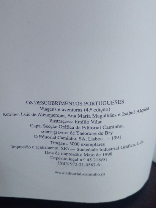 Livro Os DESCOBRIMENTOS Portugueses (Volume 1)