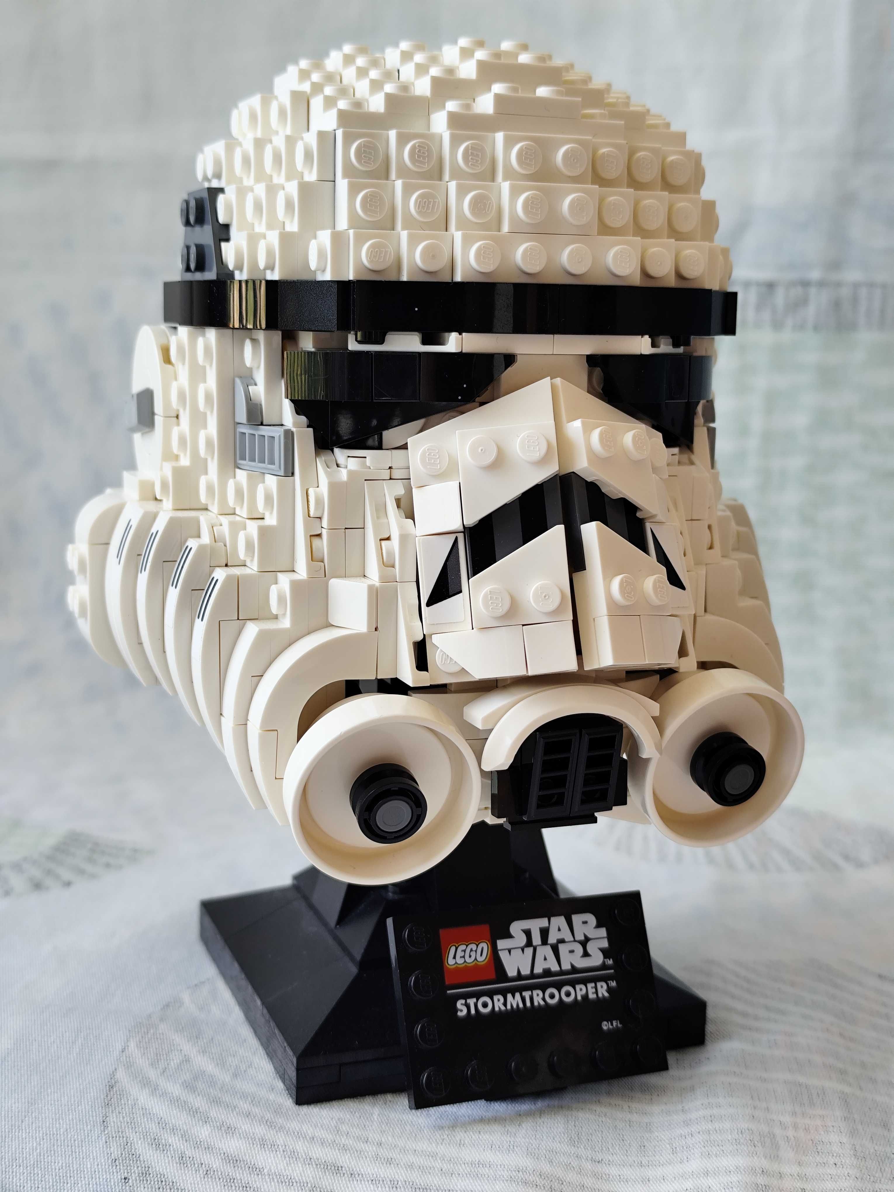 75276 LEGO Star Wars Helmet Collection Stormtrooper, usado, completo