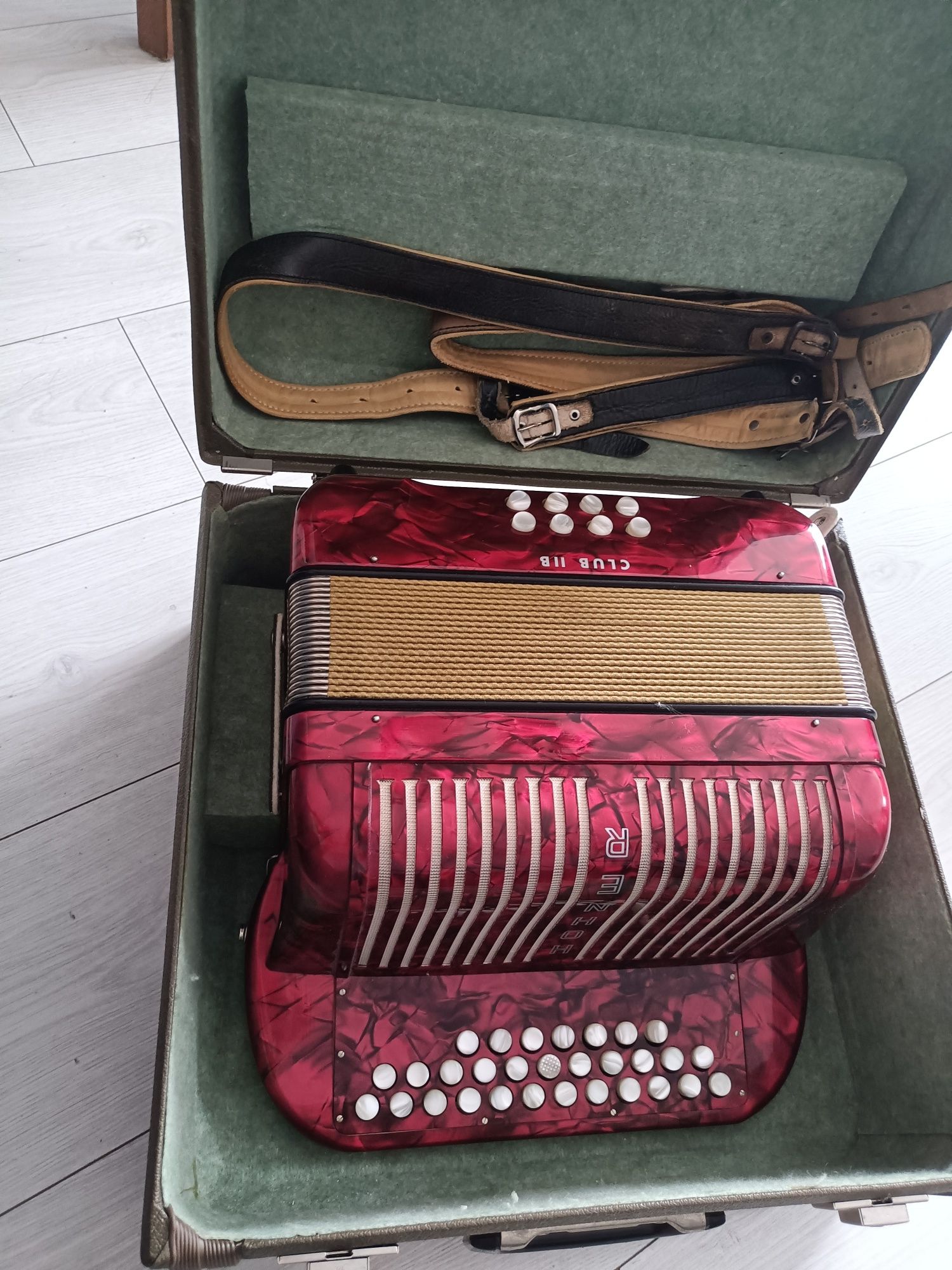 Heligonka Hohner Club II B guzikowy