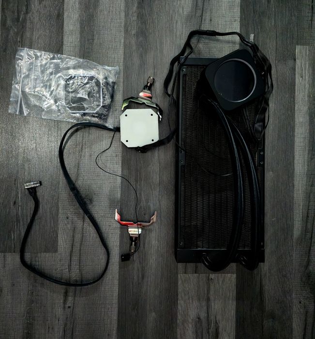 Chlodzenie wodne Corsair iCUE H115 LCD RGB