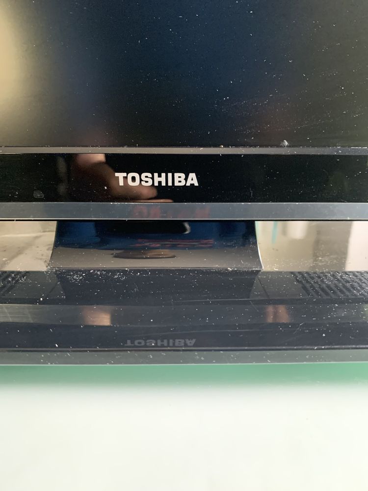 Telewizor/Monitor stan idealny Toshiba 23 cale