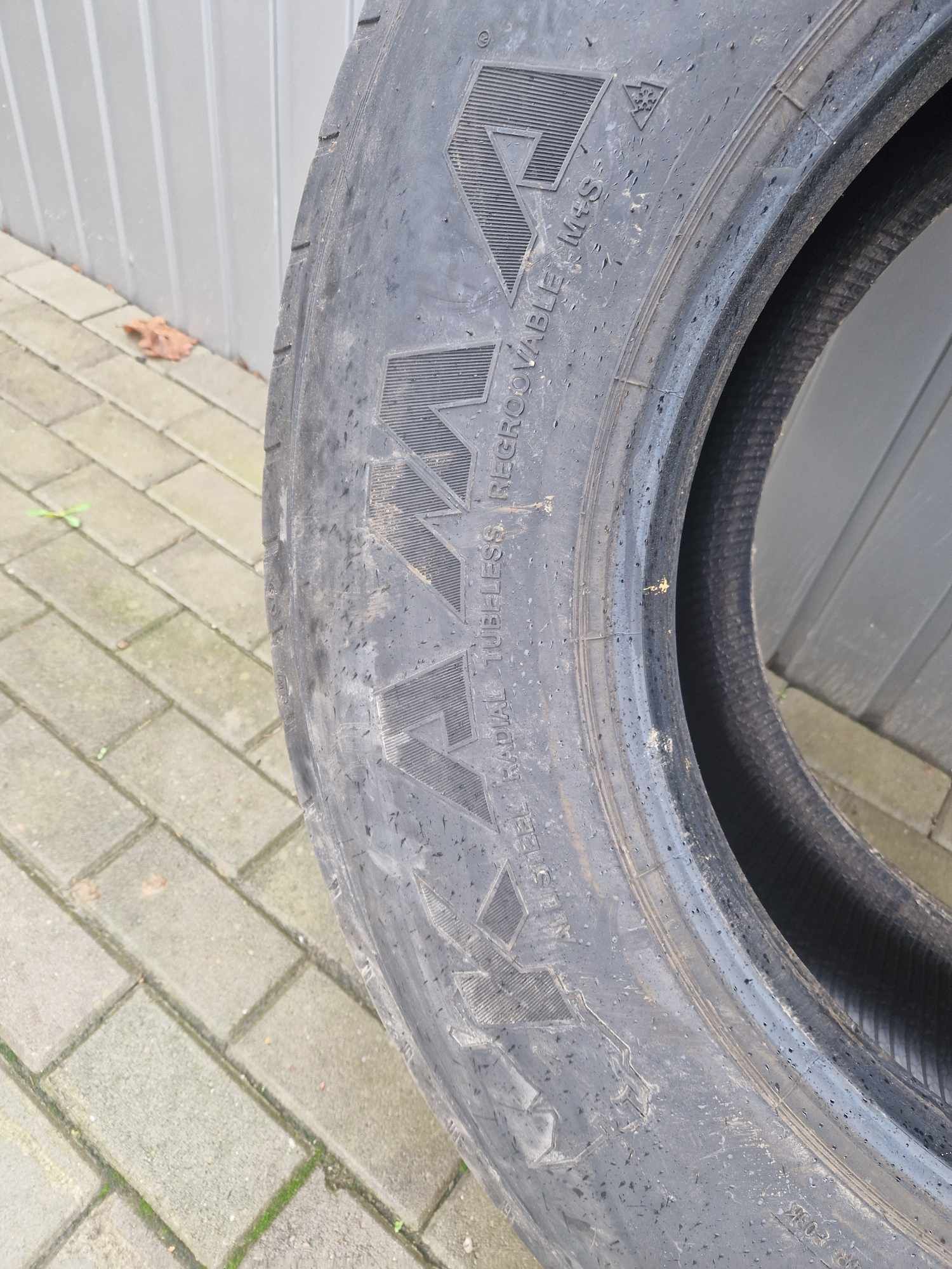 Opona kama 385/65 R22.5