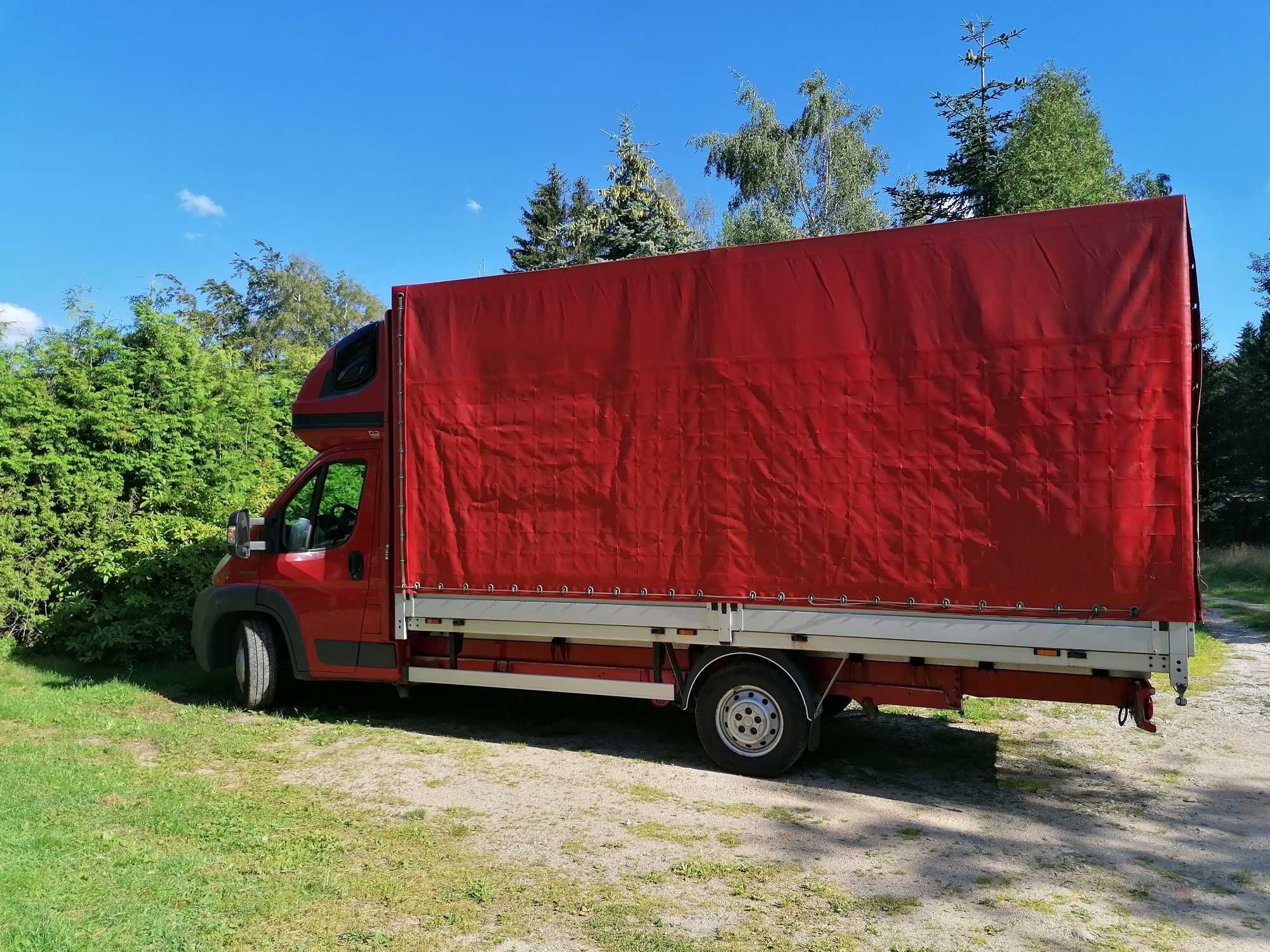 Przeprowadzki kompleksowe z ekipą do załadunku. 20 lat doświadczenia.