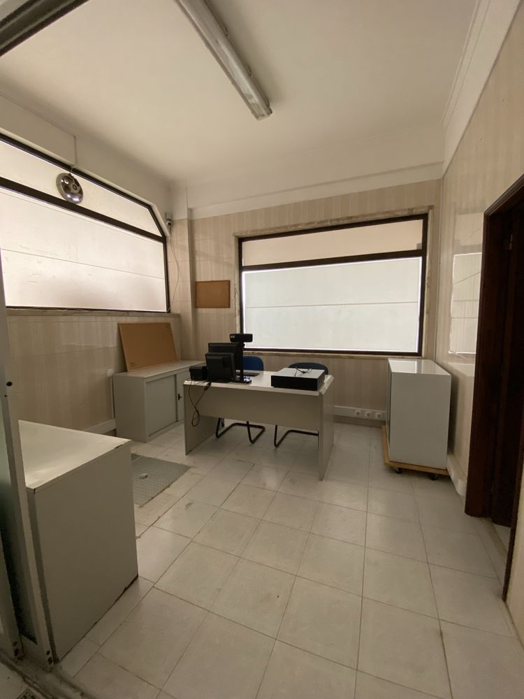 Vende-se estabelecimento comercial