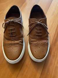 Vendo sapatos de homem camel 42