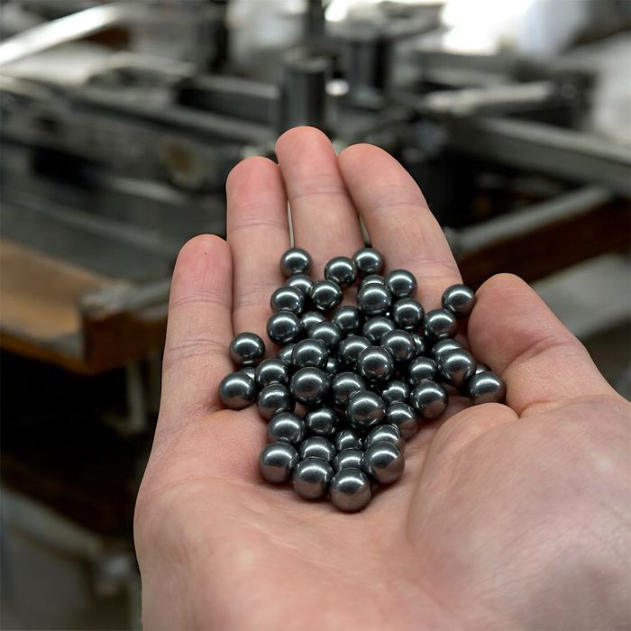 Kulki łożyskowe QBEST 8mm 760gram ok 429 sztuk