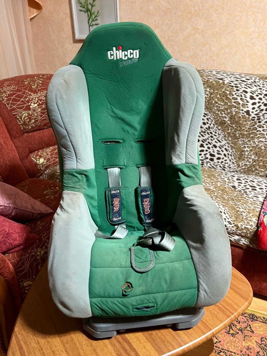 Дитяче автокрісло Chicco Race