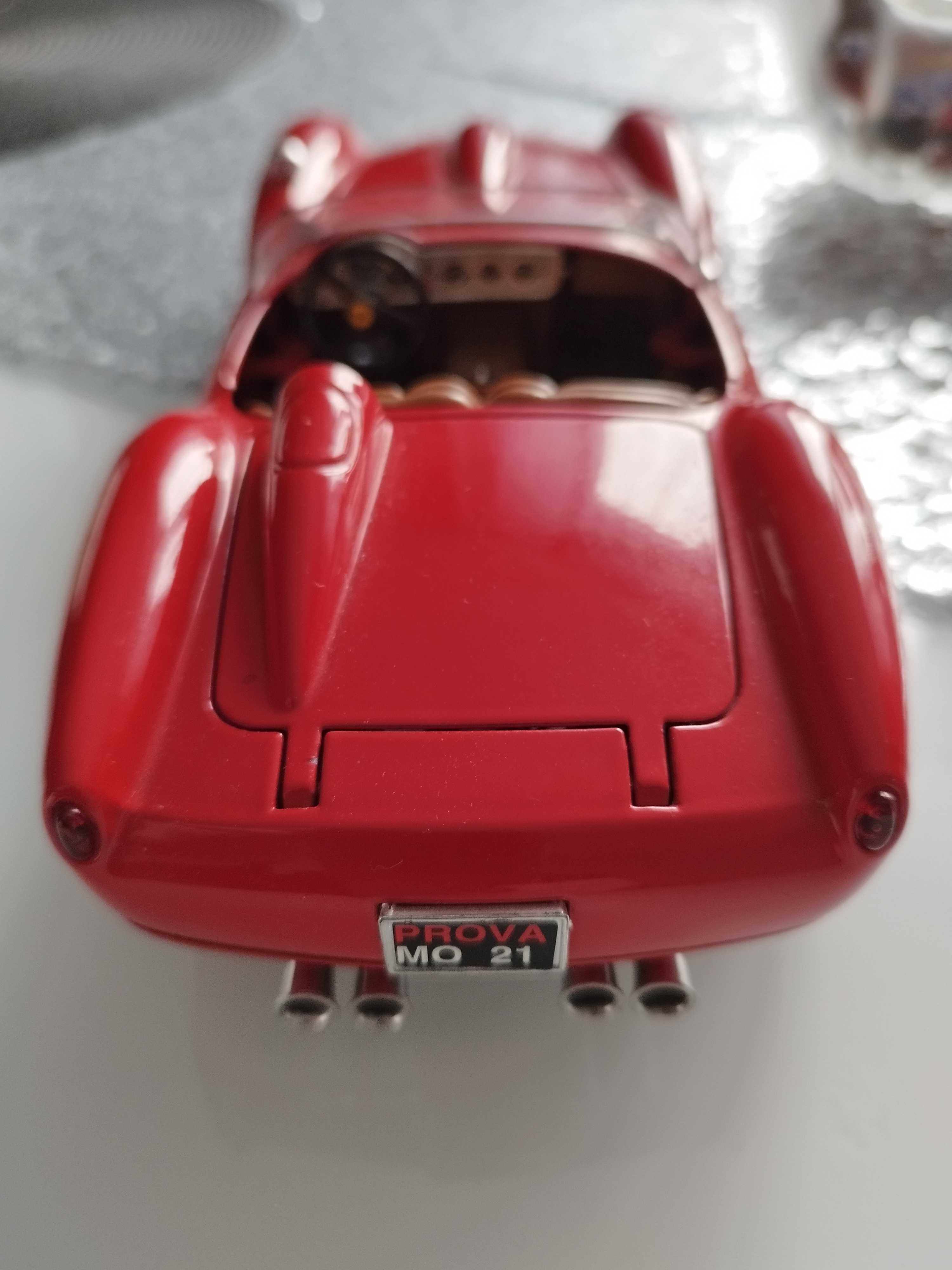 Auto kolekcjonerskie Ferrari 250 Testa Rossa 1957 1:18 Bburago