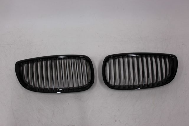 GRILL Nerki Atrapa chłodnicy BMW E92 E93 07-10 GLOSSY PIANO BLACK