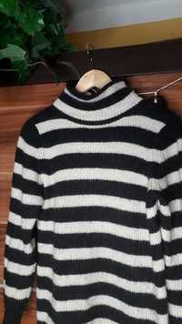 Dzianinowa sukienka sweter L
