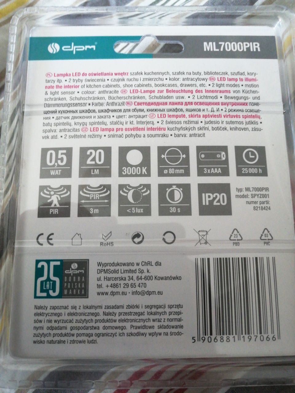 Lampka led z czujnikiem ruchu i zmroku