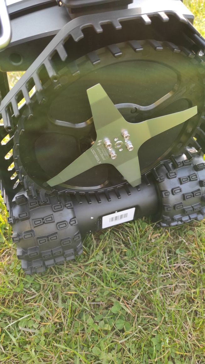 Kosiarka automatyczna Ambrogio Twenty Elite S+ do 1300m2 Robot koszący