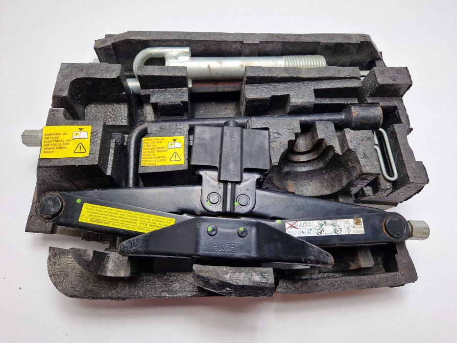 Zestaw naprawczy pod fotel kierowcy Opel Movano Renault Master Mascott