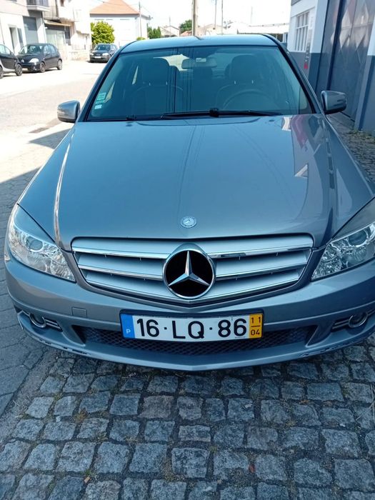 Mercedes-Benz 200