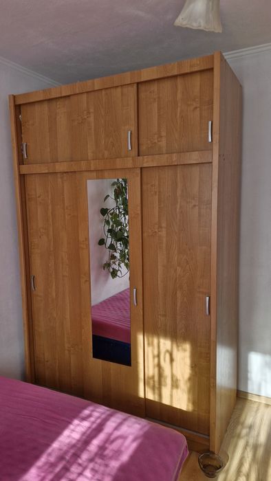 Szafa przesuwna duża