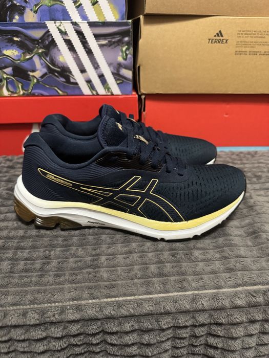 Кросівки для бігу Asics gel-pulse 12 40(25,5см) оригінал